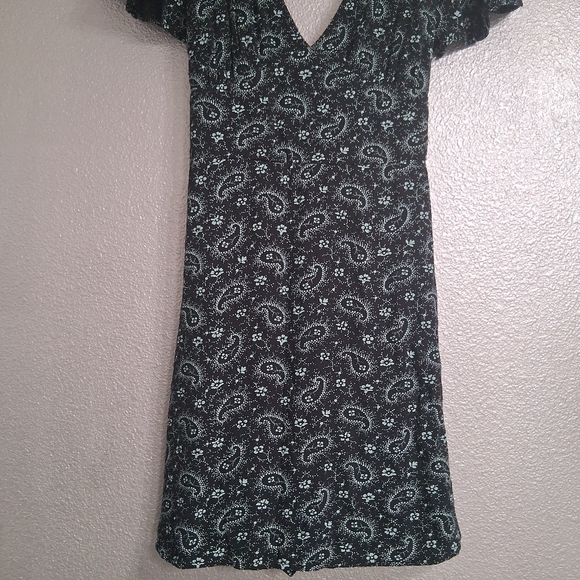 BP Paisley Print Mini Dress With An Open  Back    Size M - Picture 5 of 15